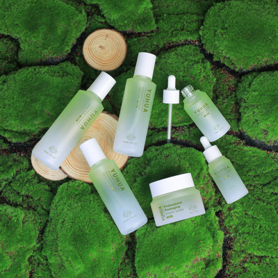 La bouteille cosmétique de sérum de PETG 50ml a adapté Logo Skincare Jar aux besoins du client