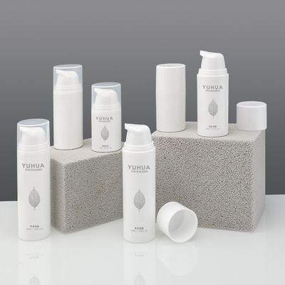 le conditionnement en plastique 15ml privé d'air met en bouteille pour les produits cosmétiques