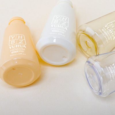Flacon de sérum à l'huile bleue : l'ajout parfait à votre routine de soins de la peau