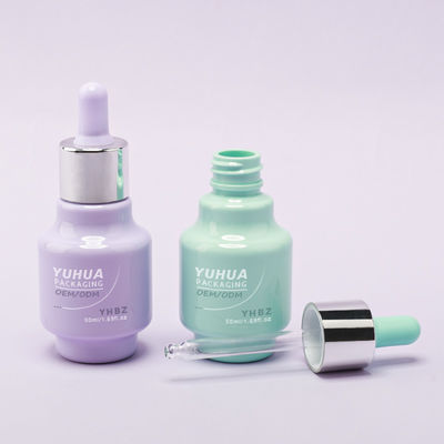 Bouteilles gouttelettes de sérum de 50 ml de capacité avec écran de soie personnalisé / estampage à chaud / étiquetage Temps d'impression 15-20 jours
