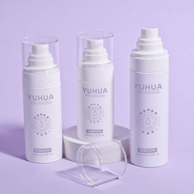 Bouteille de pulvérisation PET personnalisée de 130 ml, conçue avec des caractéristiques conviviales améliorant la facilité et l'efficacité de fonctionnement