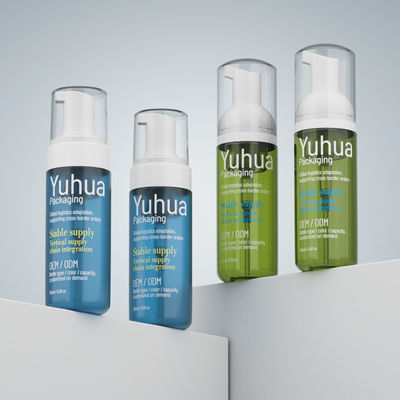 Bouteille en mousse de plastique transparente ou personnalisée avec capuchon de pompe et sérigraphie à soie offrant un emballage réutilisable durable pour les produits liquides