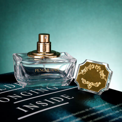 Flacon de sérum huile OEM accepté avec compte-gouttes en bambou, emballage personnalisable or et argent pour huile essentielle et soins cosmétiques