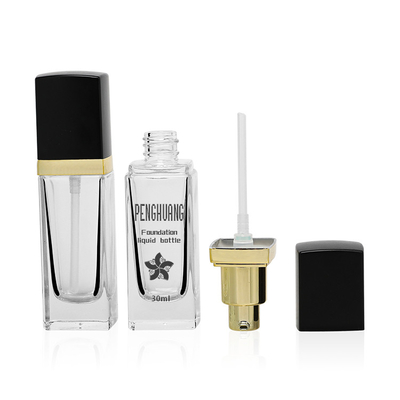 La base liquide claire de la place 30ml met le conteneur en bouteille crème d'émulsion
