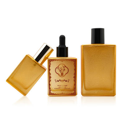 Les bouteilles d'or en verre de compte-gouttes de sérum de Lucury parfument l'emballage Logo Custom 50ml 100ml 120ml d'huile