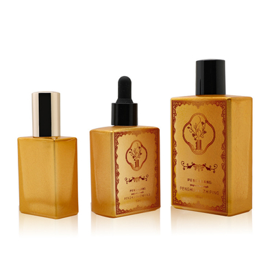 Les bouteilles d'or en verre de compte-gouttes de sérum de Lucury parfument l'emballage Logo Custom 50ml 100ml 120ml d'huile