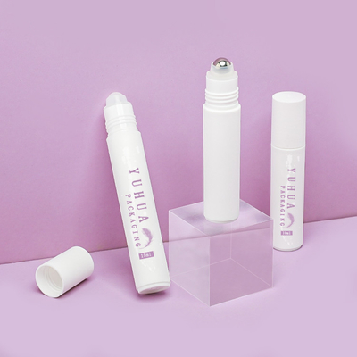 petit pain en plastique de 10ml 15ml pp sur le logo adapté aux besoins du client par couleur blanche de bouteille