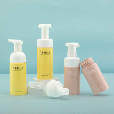 Bouteille en plastique faite sur commande de pompe de mousse de 100ml 120ml pour le savon facial liquide d'épierreuse de lavage de main