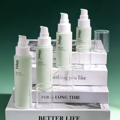 Bouteilles d'emballage en plastique personnalisables et écologiques avec une résistance élevée aux chocs pour liquides cosmétiques